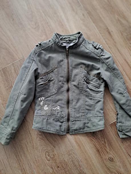 Prechodná bundička do pása, 134