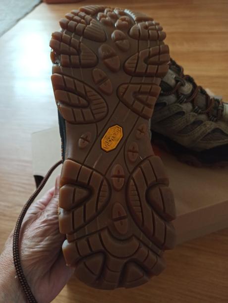 Turisticka obuv, merrel,43