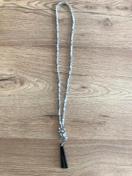 Dámsky náhrdelník, 