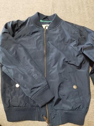 Tmavomodra bomberka, cubus,116