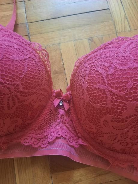 Dámska podprsenka, lemila,75b