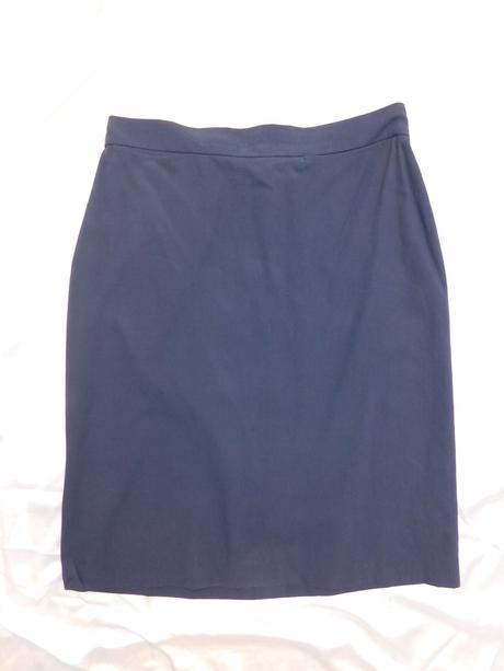 Luxusny elegantny kostym, 40