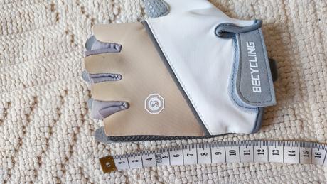 Profesionálne polprstové cyklistické fitness rukav,