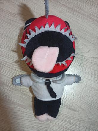 Chainsaw man plyšová hračka,