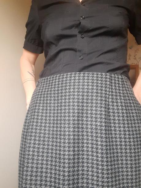Vintage vlnena sukna, 42