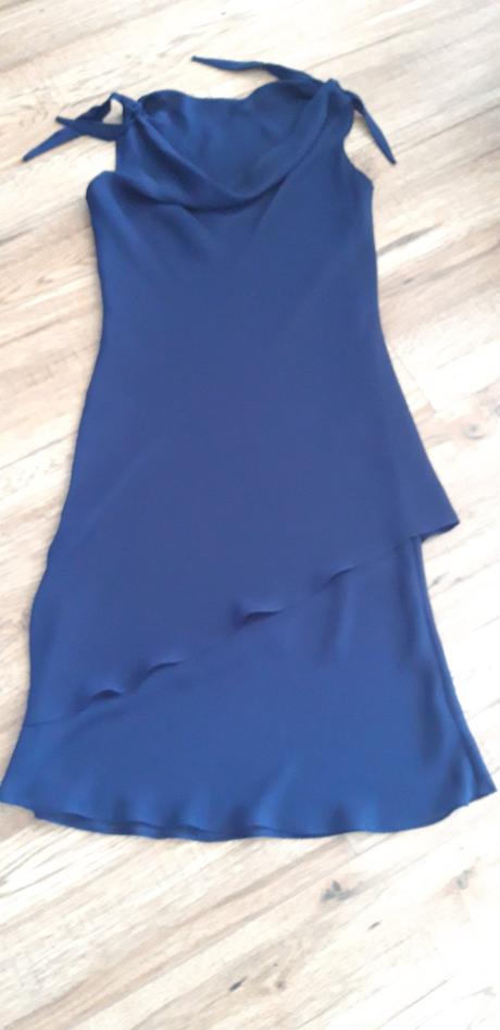 Slávnostné šaty, m