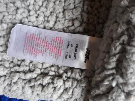 Hruby sveter 110, no fear,110