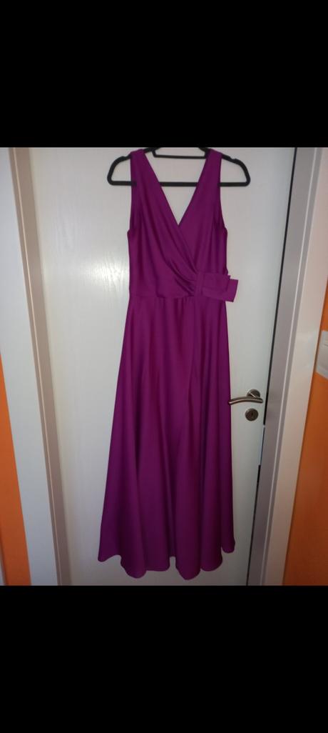 Spoločenské šaty, l