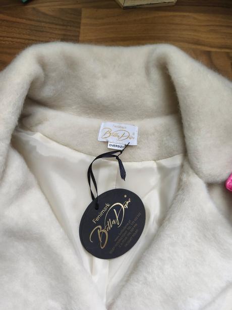 Krásny nadčasový kabát značky bella dame, 