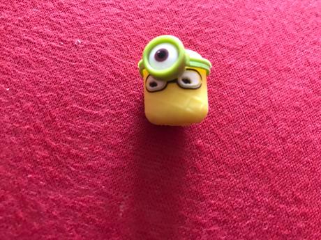 Mimon na pera a ceruzky,výška 2 cm,priemer 1,5 cm,