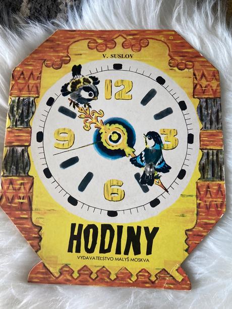 Hodiny v.suslov (1982),