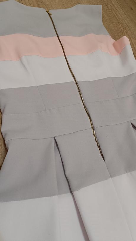 Spoločenské šaty, lodičky a sačko - komplet, 38