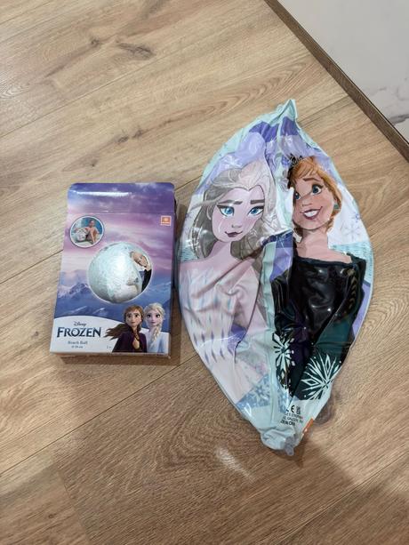 Disney rukávniky a kolesa na plávanie,