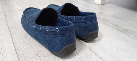 Mokasiny s postou, 38