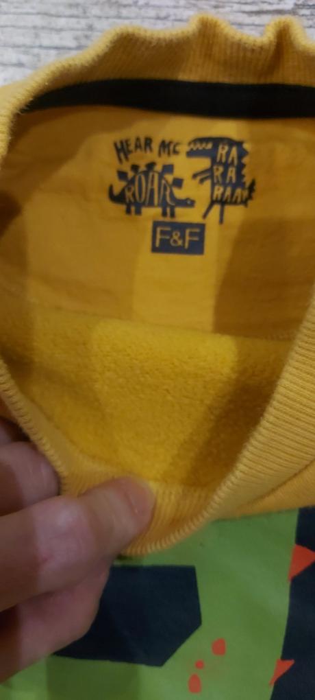 Mikinka s dinom, f&f,116