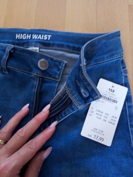 Džegíny, takko,152