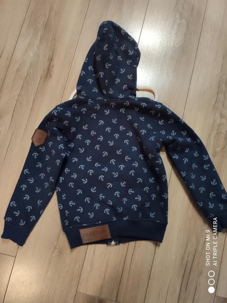 Mikina námorníckeho štýlu, 110