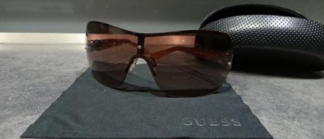 Originál s obalom, guess, guess