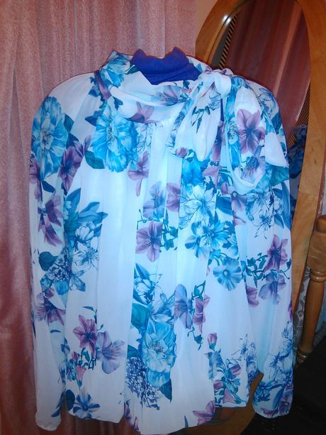 Podšitá bluzka s kvetmy - s mašlou, h&m,s