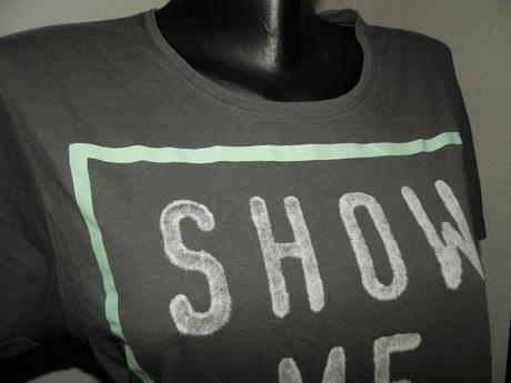 Sivé tričko s potlačou m, m