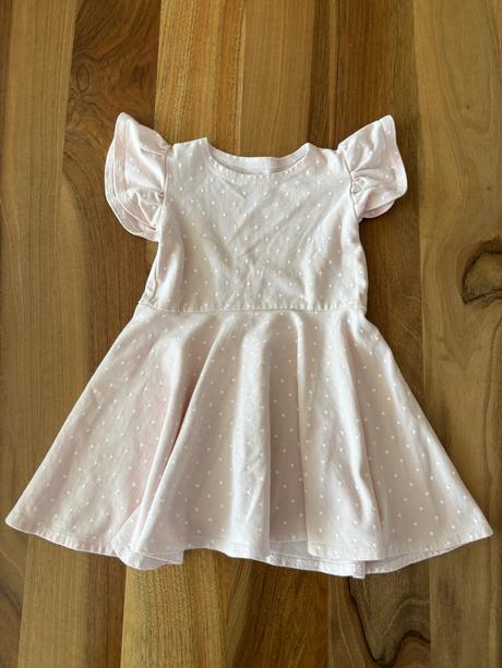 Dievcenske saty hole, 92