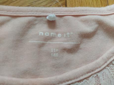 Bledo ružové šaty., 146