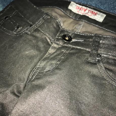 Zaujímavé lesklé rifle, s