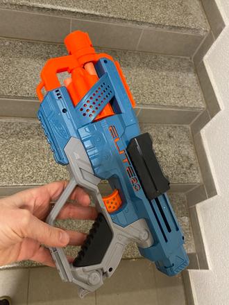 Nerv detska pistol,