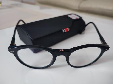 Ram na okuliare carrera cierny, 