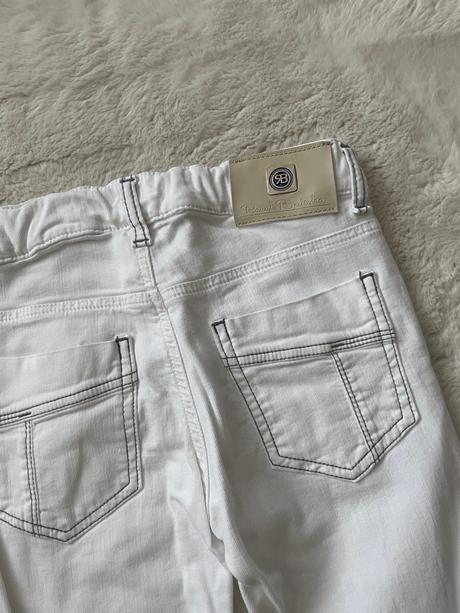 Biele nohavice renato balestra, 134