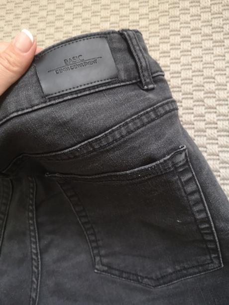 Kratase jeggins, s