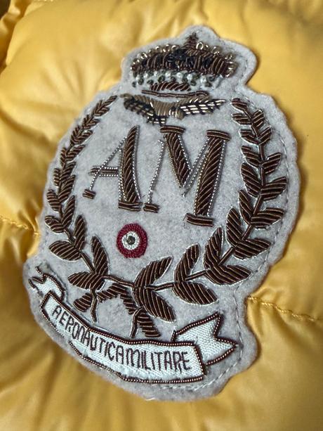Teplá vesta aeronautica militare, xs