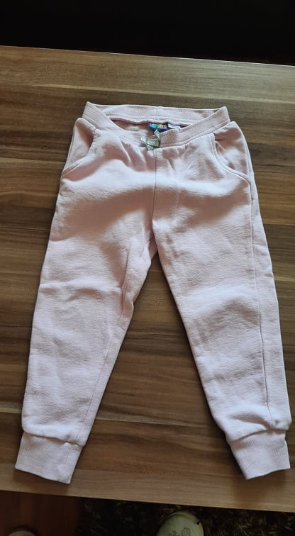 Tepláky, lupilu,98