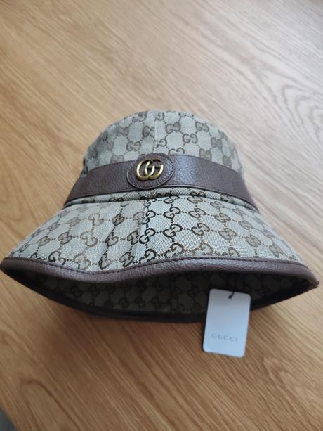 Gucci klobúk, 
