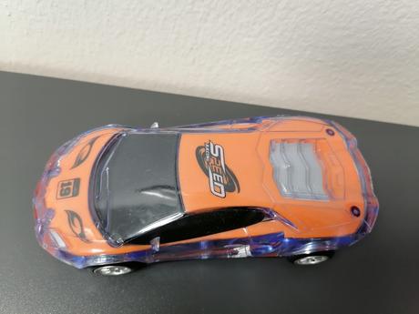 Auto na baterky, bliká aj vydáva zvuky., 