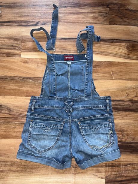 Kraťasy na pántoch s (riflove), s