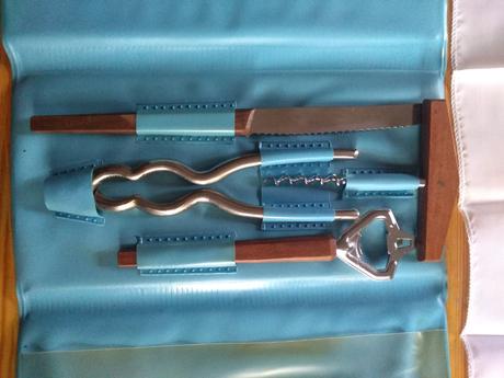 Retro súprava na víno, pivo, orechy - 17 eur, 