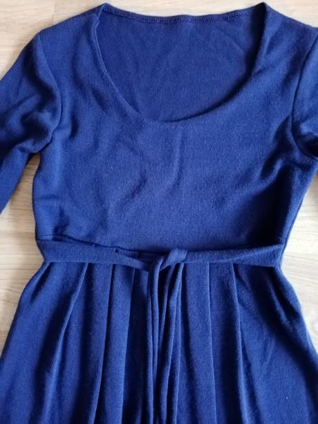 Tmavofialove šaty z úpletu, m