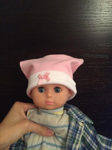 Tenká čiapočka nenosena, 56