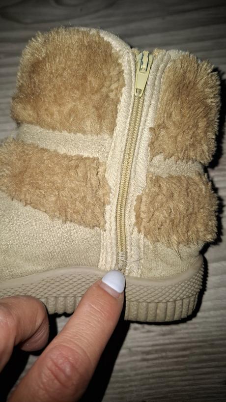 Čižmičky na suchú jeseň alebo jar, 24