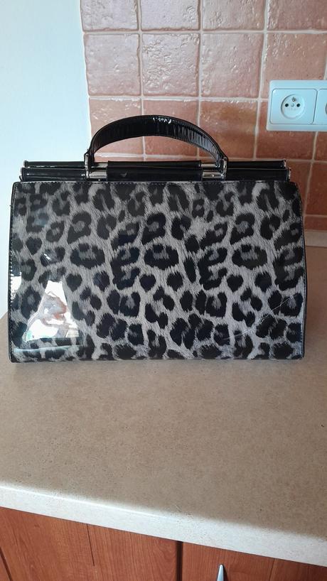 Nová kabelka +ramienko cez plece, 