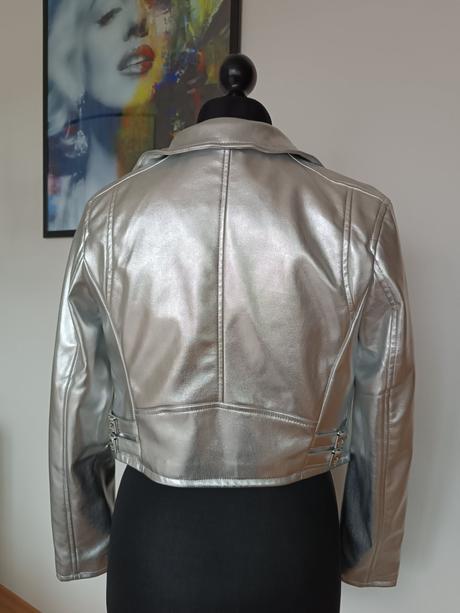 Strieborná bunda, bershka,s