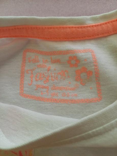 Tričko s motýlikmi, 122