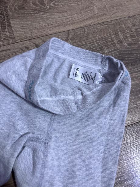 Pančuchy ewess, 146