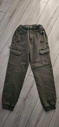 Nohavice v. 164, reserved,164