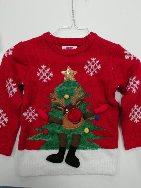Vianočný sveter so sobom stromček, 104