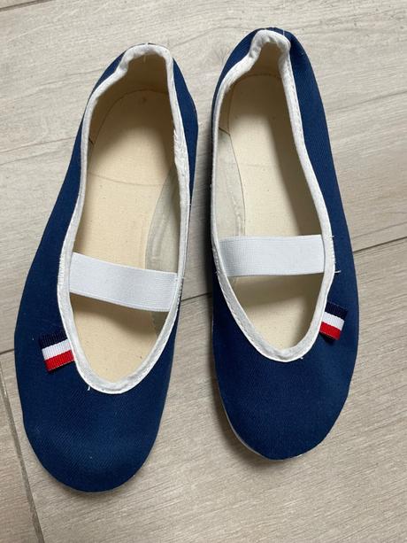 Detské cvičky, 32 / 33