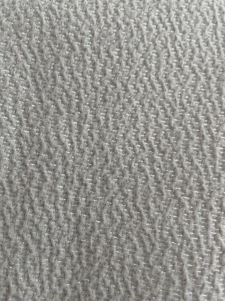 Elegantne saty s podsivkou, 42