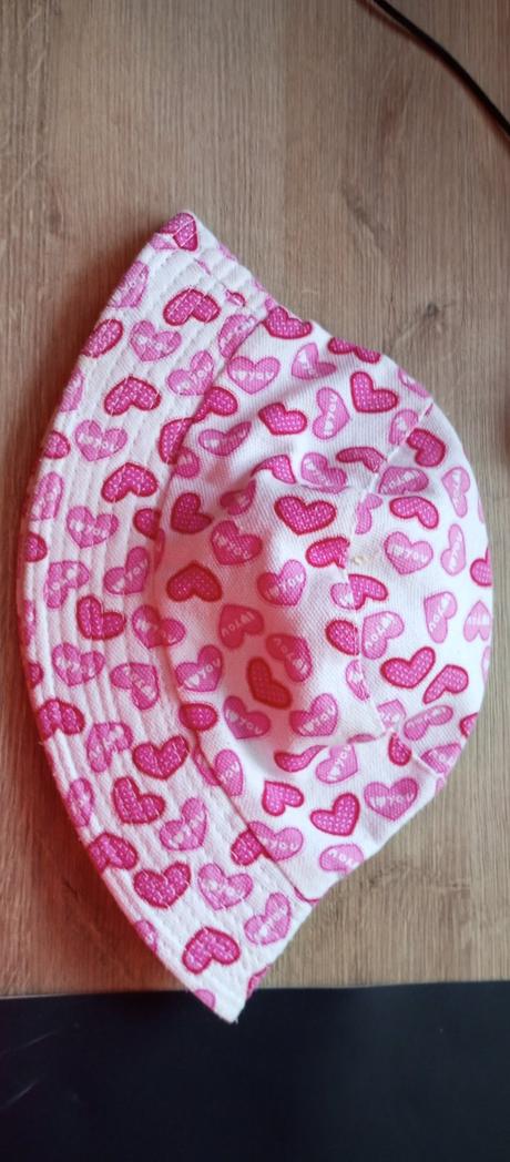 Obojstranný klobúčik, h&m