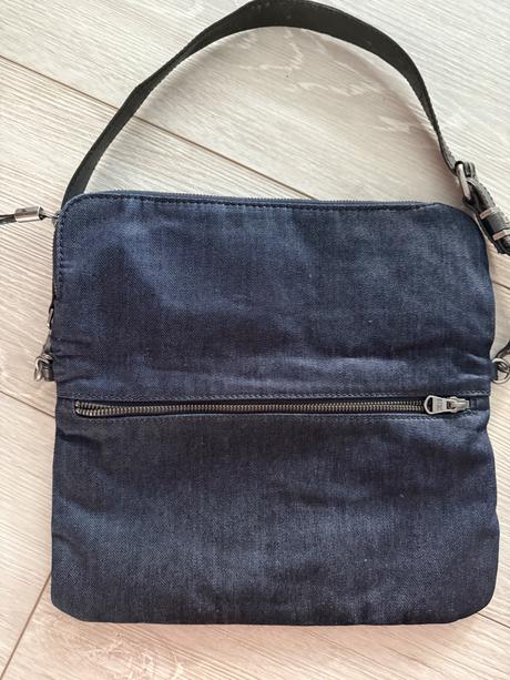 Kabelka diesel, diesel